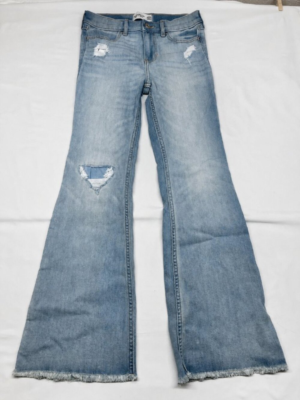 Abercrombie Kids Girls 9/10 High Rise Baggy Jeans Distressed Light Wash